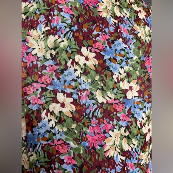 Floral puff sleeve button up blouse with Peter Pan collar size small - Picture 9 of 9